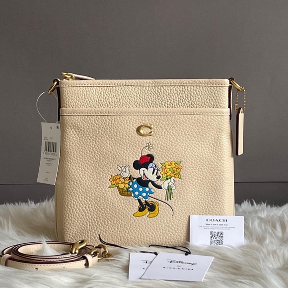 CH473 - Disney X Coach Kitt Messenger Crossbody in Regenerative Leather - Picture 11 of 12